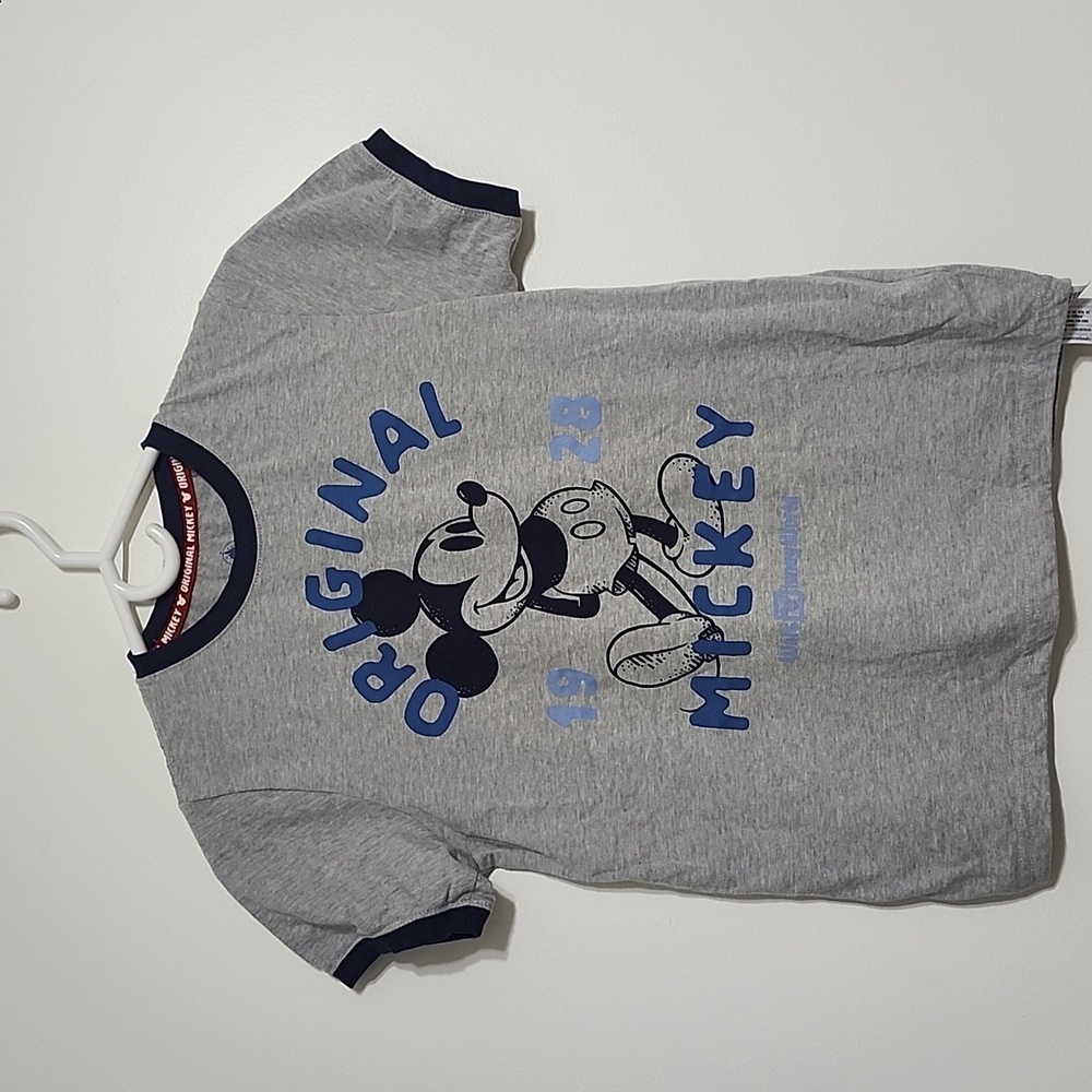 Original mickey Walt Disney world tshirt
